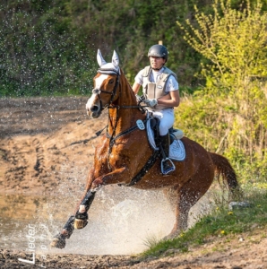 Claudia Schmalz, Produkttest, MASTERHORSE SPUREN-KUR, SPUREN-KUR